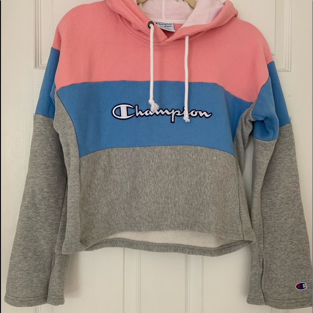 Size small block colored Champion sweatshirt